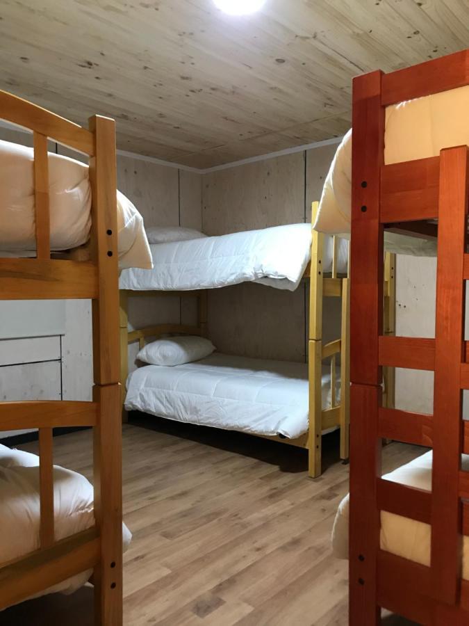 Hostel Basecamp Cerro Castillo Вілла-Серро-Кастільйо Екстер'єр фото